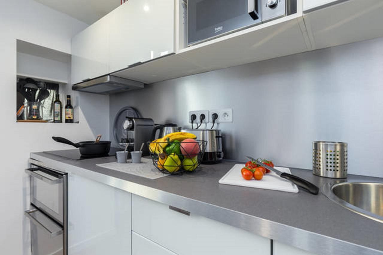 ANGLE DROIT- LOFT CHARMANT ET ATYPIQUE, CLIMATISATION, Vieux-Nisa Exterior foto